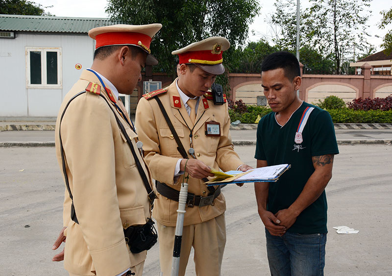 Từ 16-3, Cảnh sát giao thông cả nước tăng cường xử lý vi phạm về nồng độ cồn

